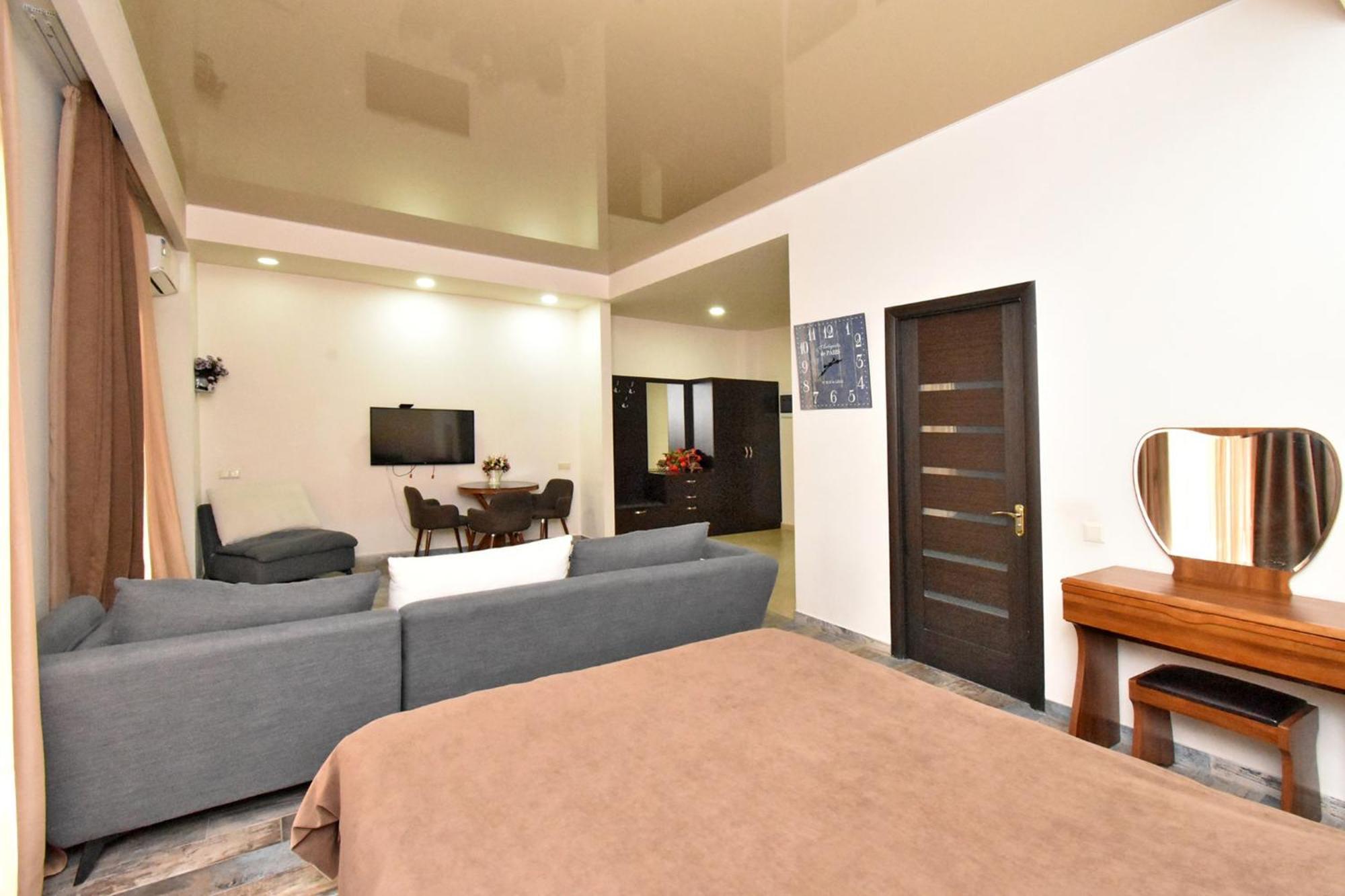 Yars Apartments Γιερεβάν Εξωτερικό φωτογραφία