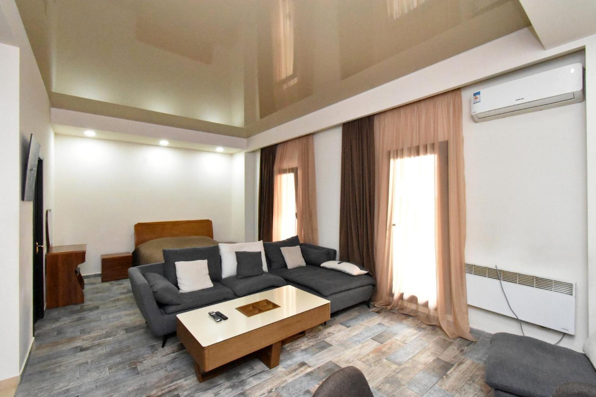 Yars Apartments Γιερεβάν Εξωτερικό φωτογραφία
