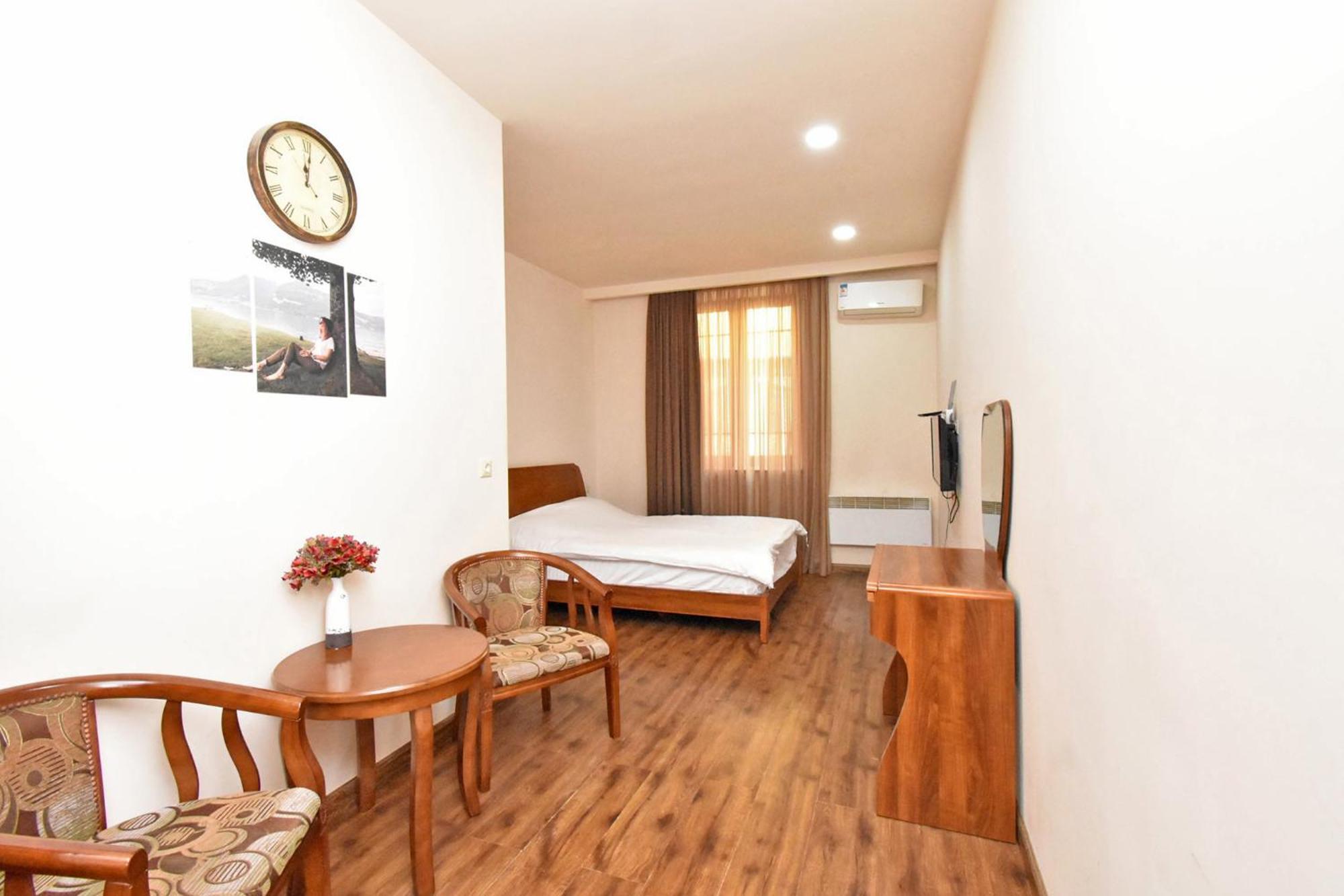 Yars Apartments Γιερεβάν Εξωτερικό φωτογραφία